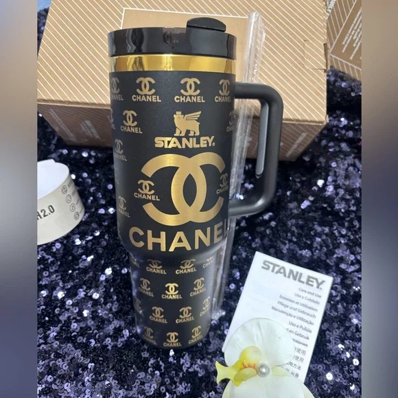 Bundle CCGold Logo Stainless Steel Tumbler Set in Black and Brown - Picture 7 of 8